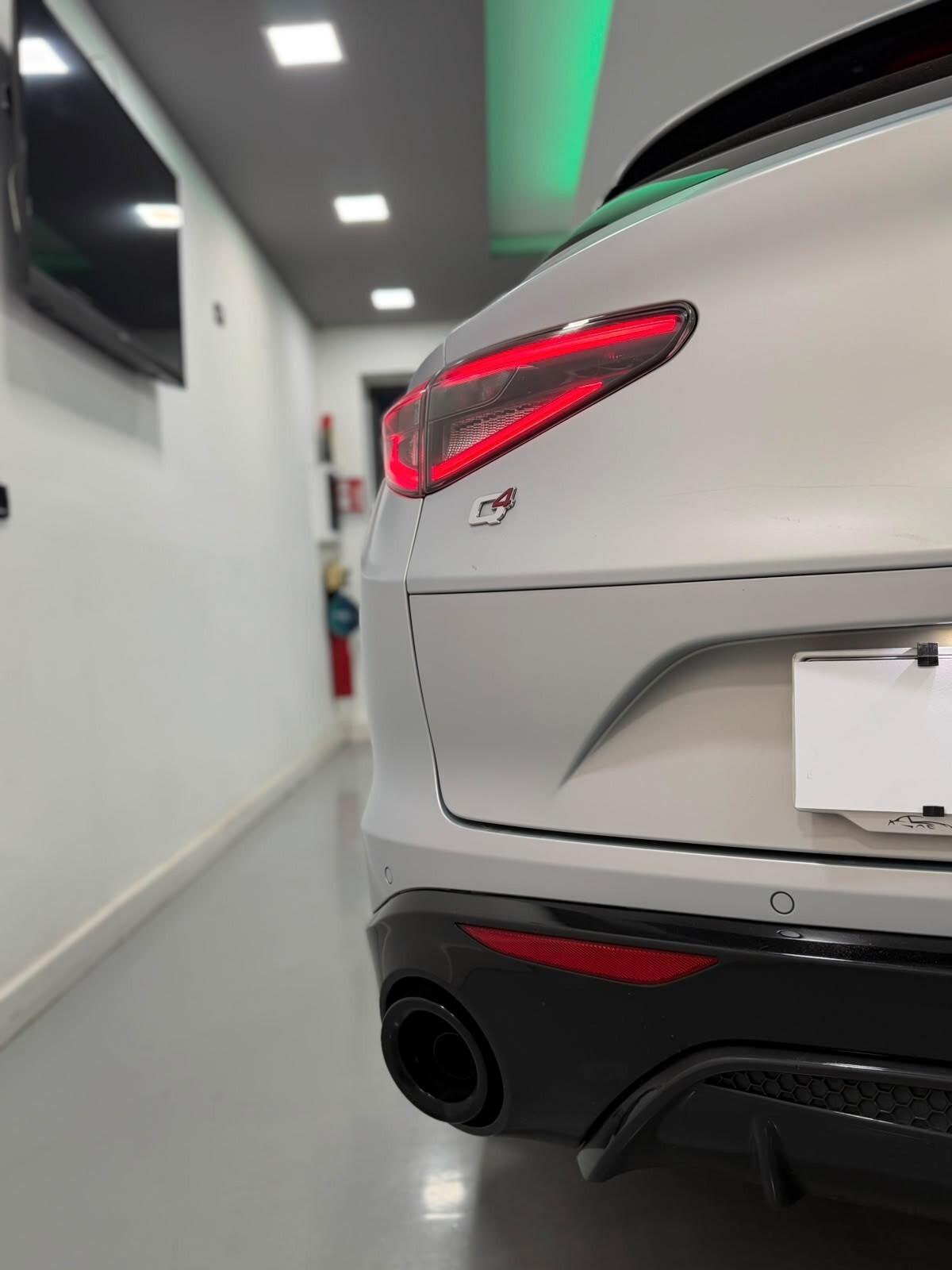 Alfa Romeo Stelvio 2.2 Turbodiesel 210 CV AT8 Q4 Tributo Italiano