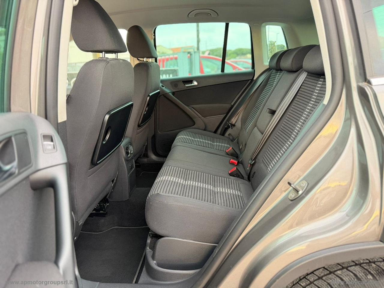 VOLKSWAGEN Tiguan 2.0 TSI 4MOTION 4X4 Sport & Style