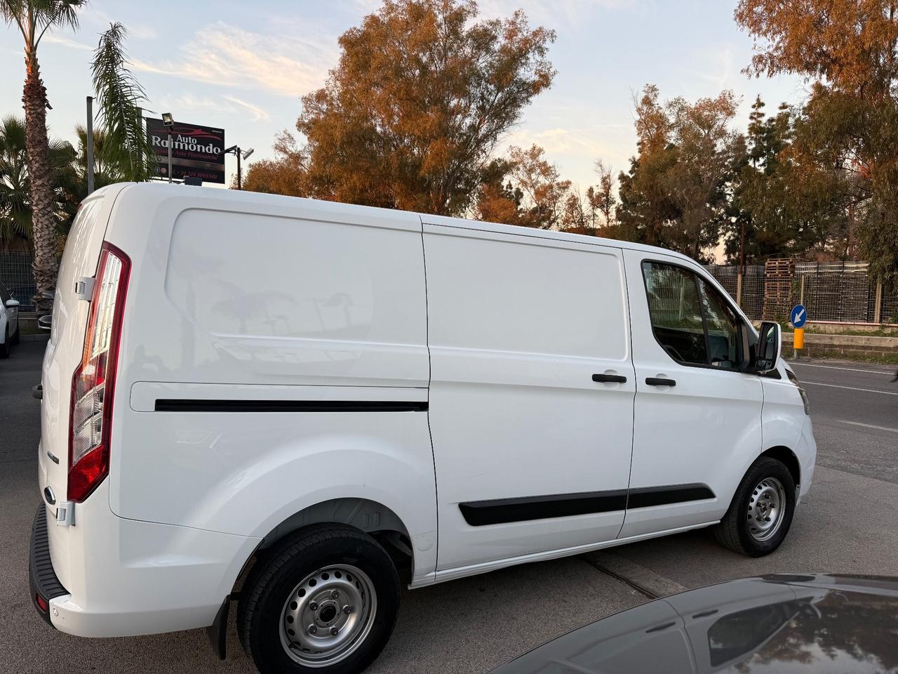 Ford Transit Custom 2.0 Diesel Hybrid