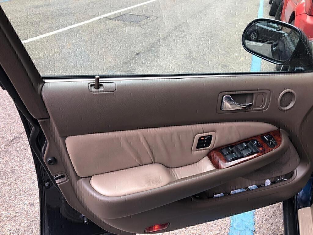 Honda Legend 3.5i V6 24V cat Sedan