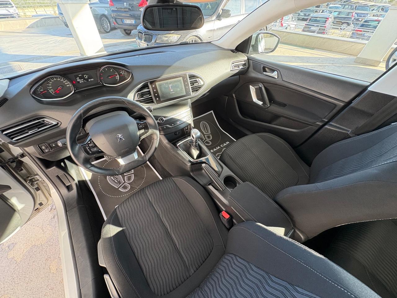 Peugeot 308 1.6 e-HDi 115 CV Stop&Start Business