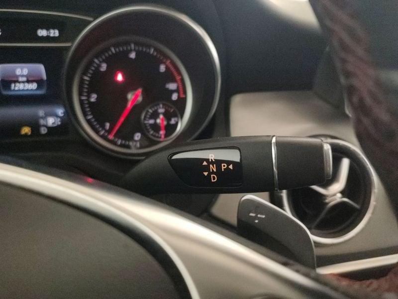 Mercedes-Benz CLA Shooting Brake 200 d Premium auto FL
