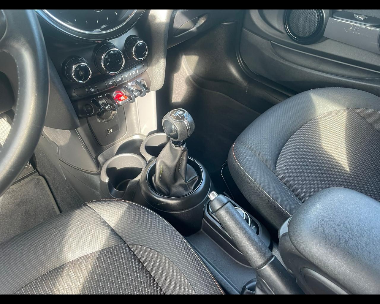 MINI Mini 4ª serie (F56) - Mini 1.5 One Camden Edition