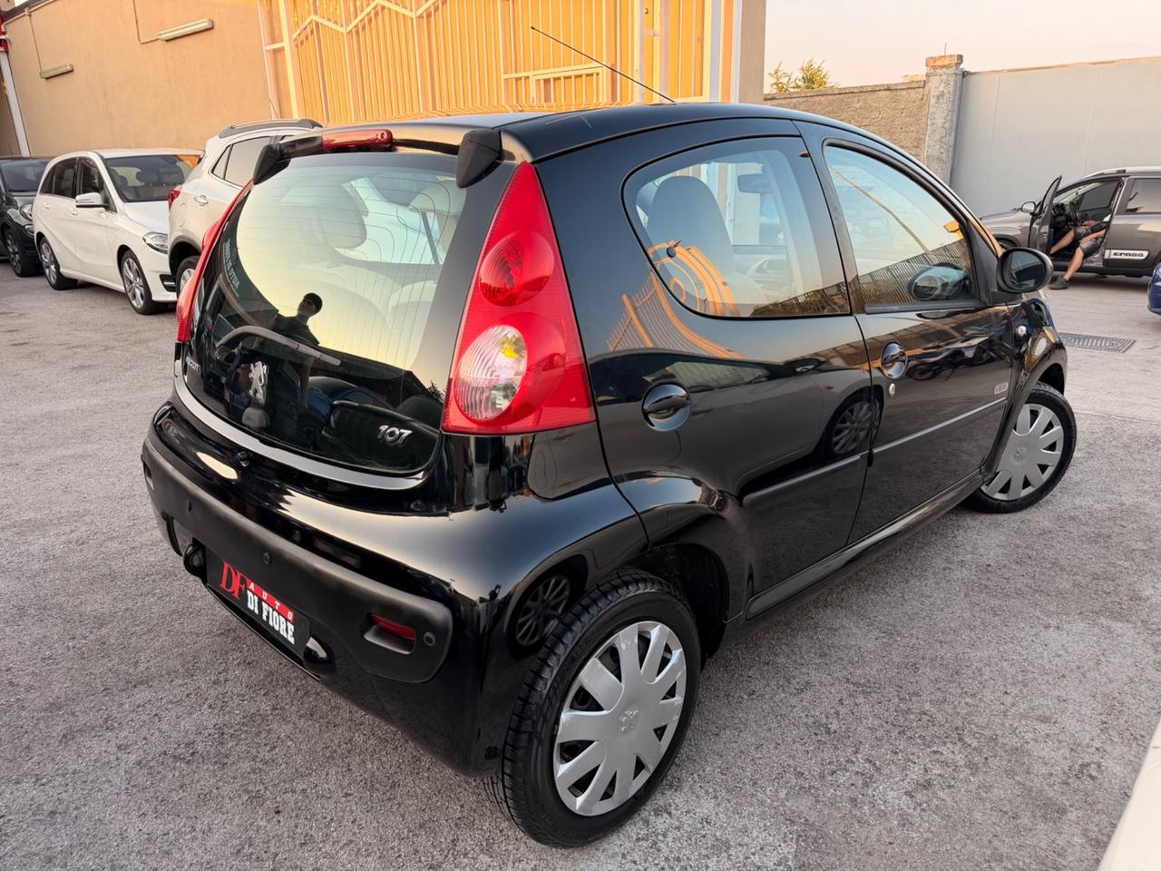 Peugeot 107 1.0 Sweet Years 2Tronic 80.000km