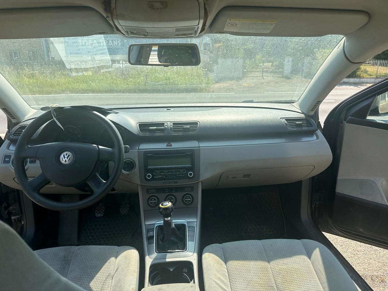 Volkswagen Passat 1.6/102CV Var. Trendline