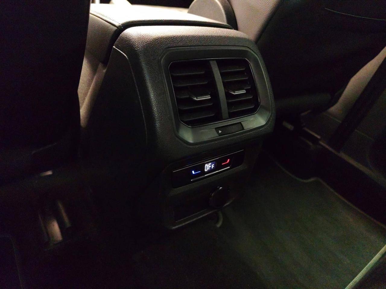 Volkswagen Tiguan 2.0 tdi R-Line 150cv