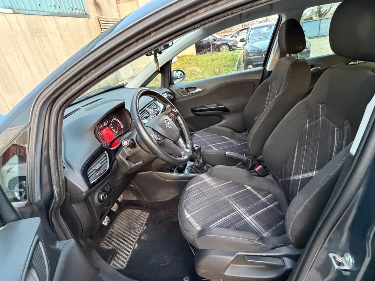 Opel Corsa 1.2 5 porte