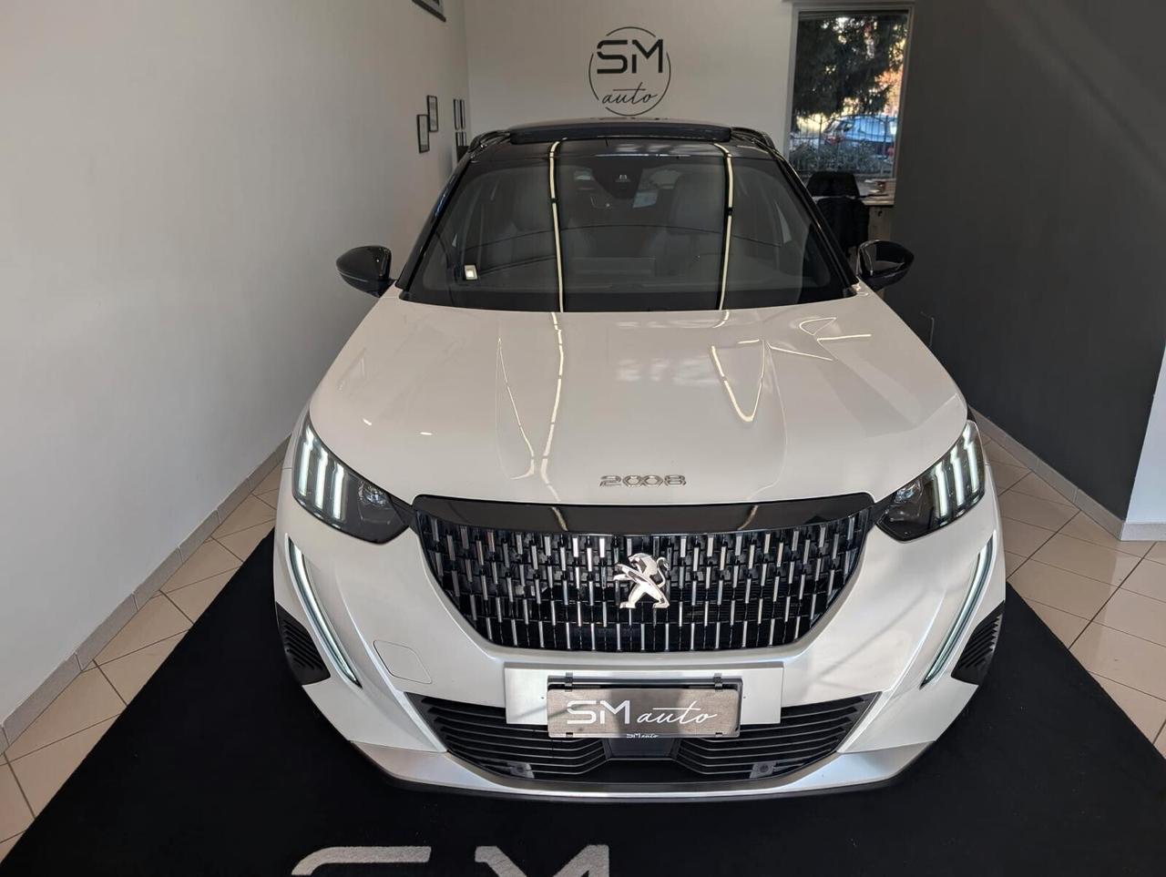 Peugeot 2008 BlueHDi 130 S&S EAT8 GT Pack