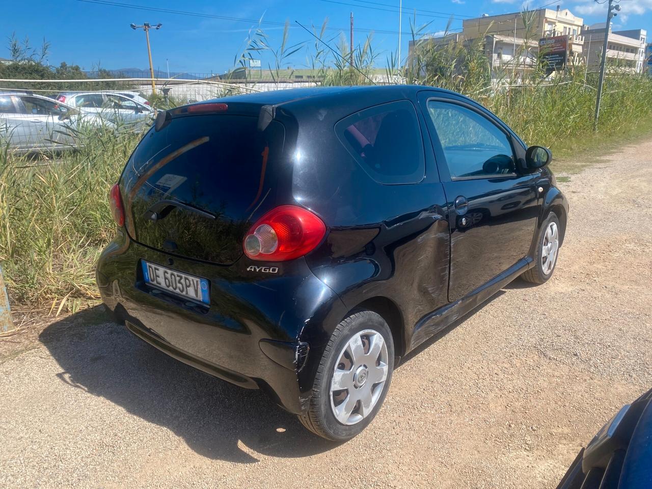 TOYOTA AYGO 1.0 ANNO 2006 ADATTA NEOPATENTATI