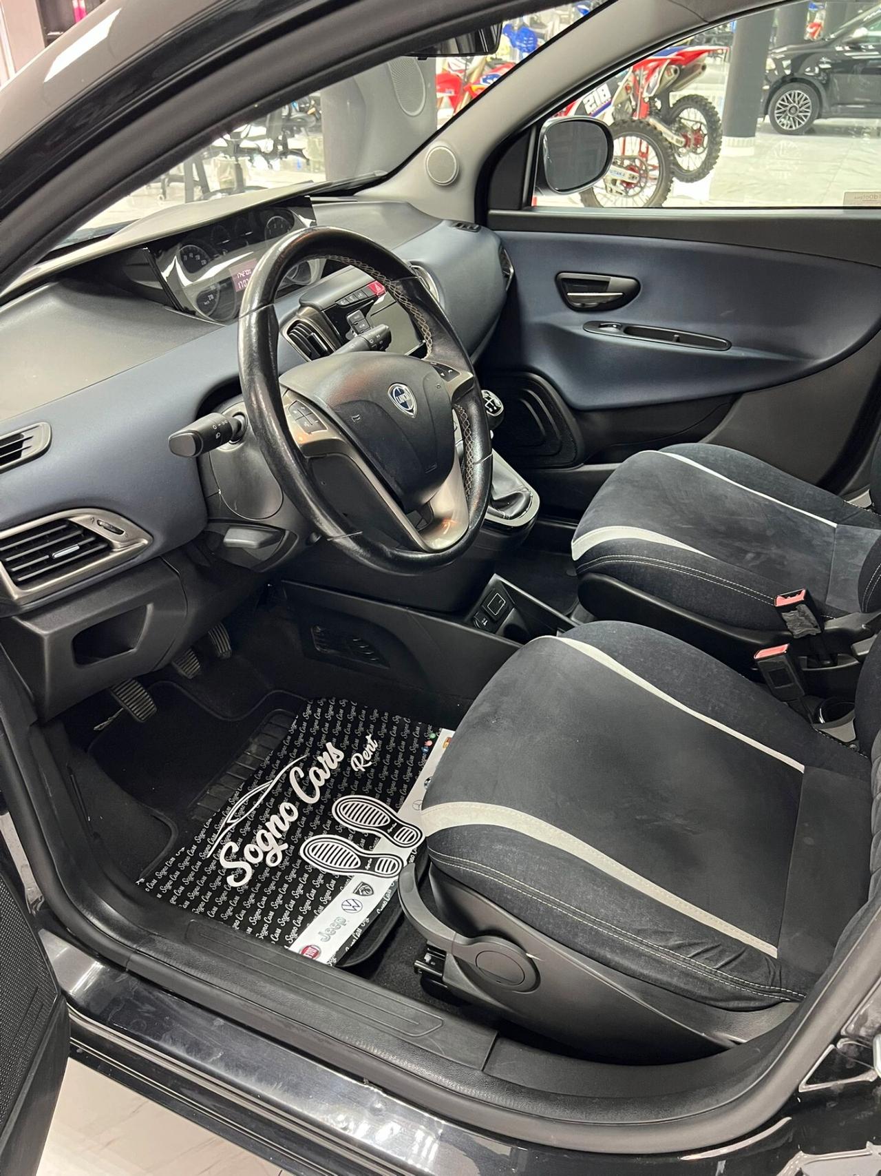 Lancia Ypsilon 1.2 69 CV 5 porte GPL Ecochic Gold