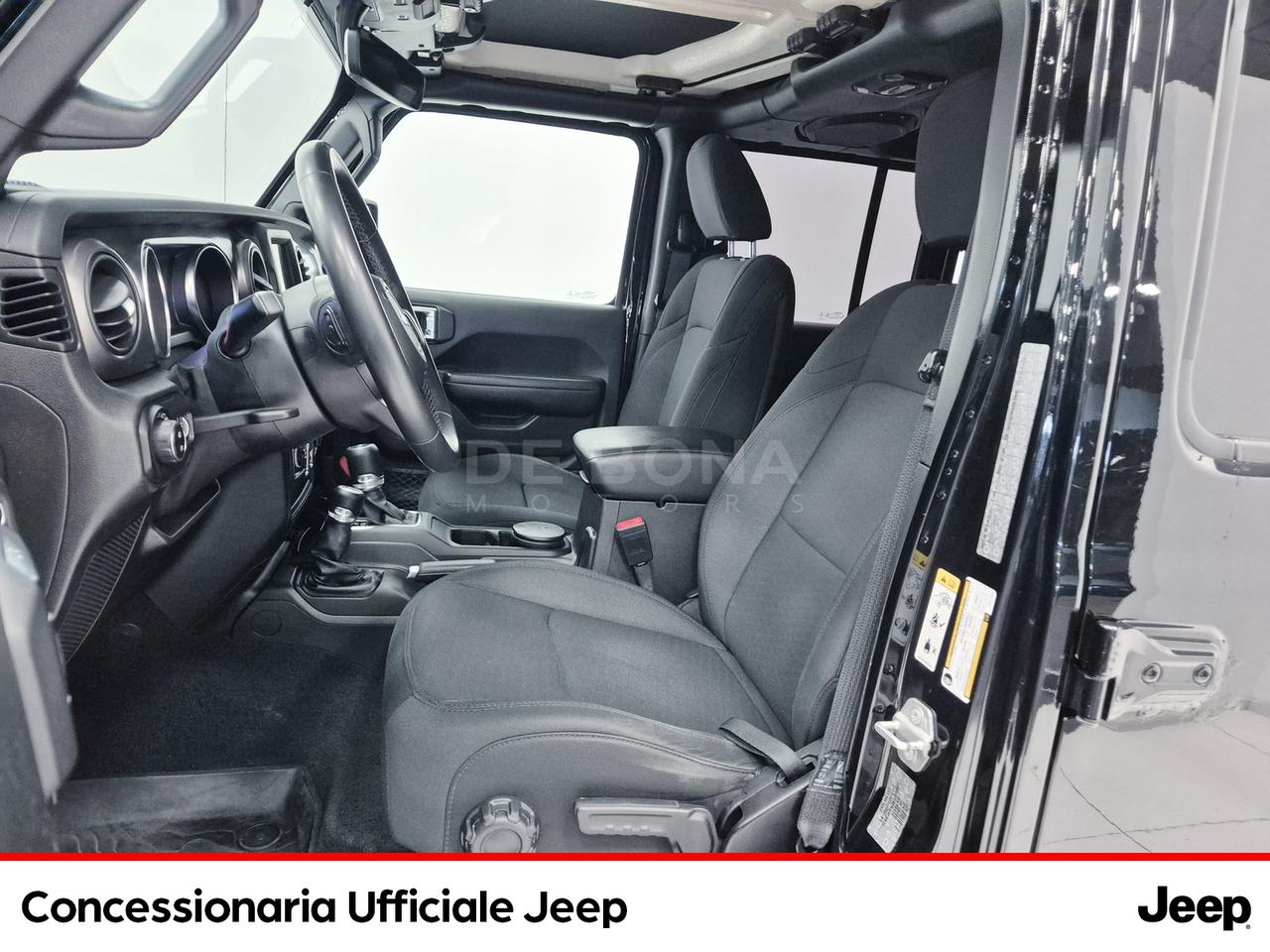 Jeep Wrangler unlimited 2.0 turbo sport auto