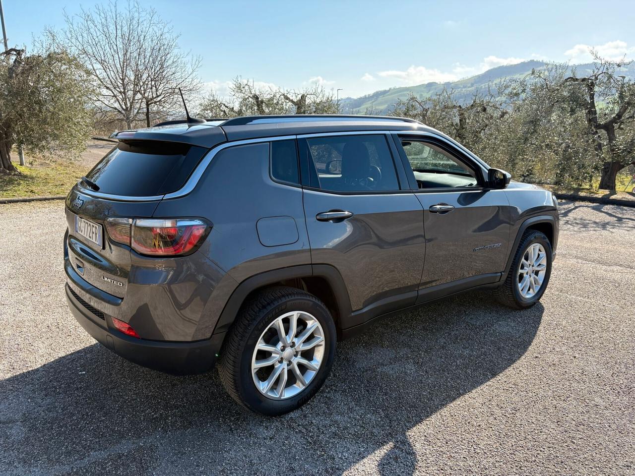 J Compass 1.3Hyb. 4xe L-Lock Lim. 190 P-In 2020