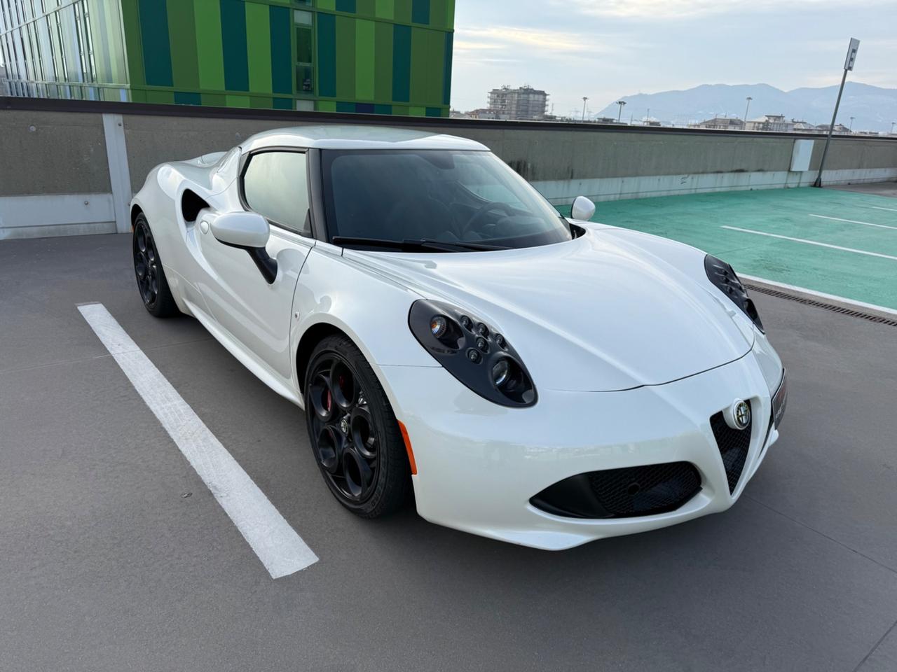 Alfa Romeo 4C TRISTRATO MADREPERLA-SCARICO RACING-CARBONIO