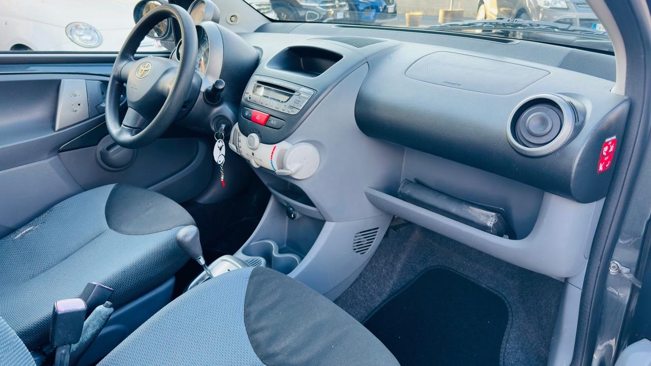 Toyota Aygo 1.0 12V VVT-i 3 porte Sol