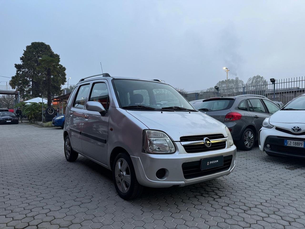 Opel Agila 1.2 16V Edition