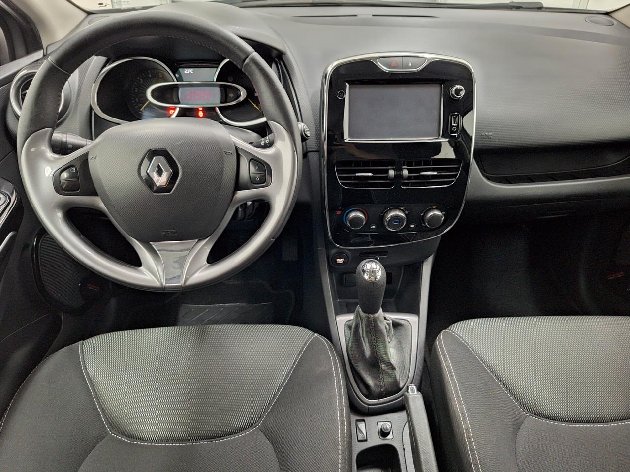 Renault Clio 1.5 dCi 75cv Costume National
