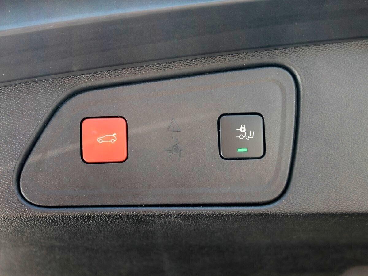 Peugeot 3008 1.5hdi GT-Line EAT8 TETTO LED UNIPRO IVA DEDUCIB.