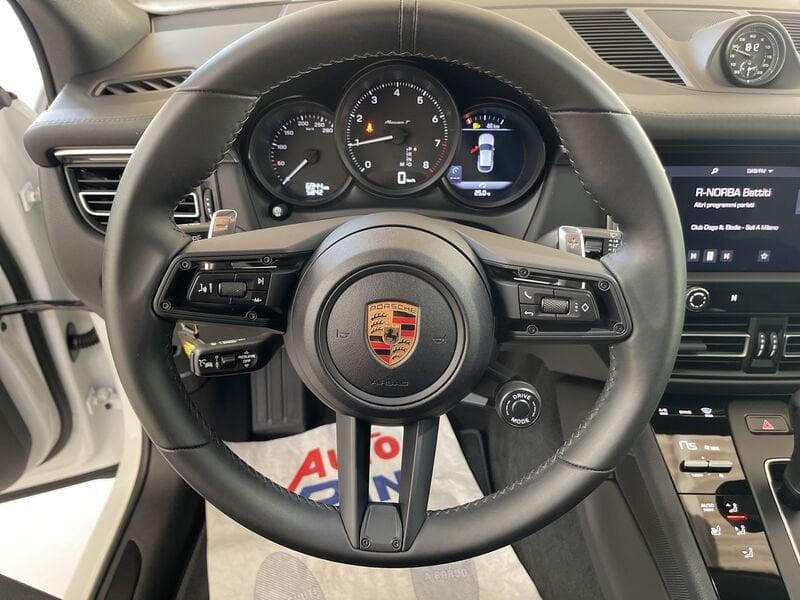 Porsche Macan 2.0 T *21*Pano*Radar*Pelle