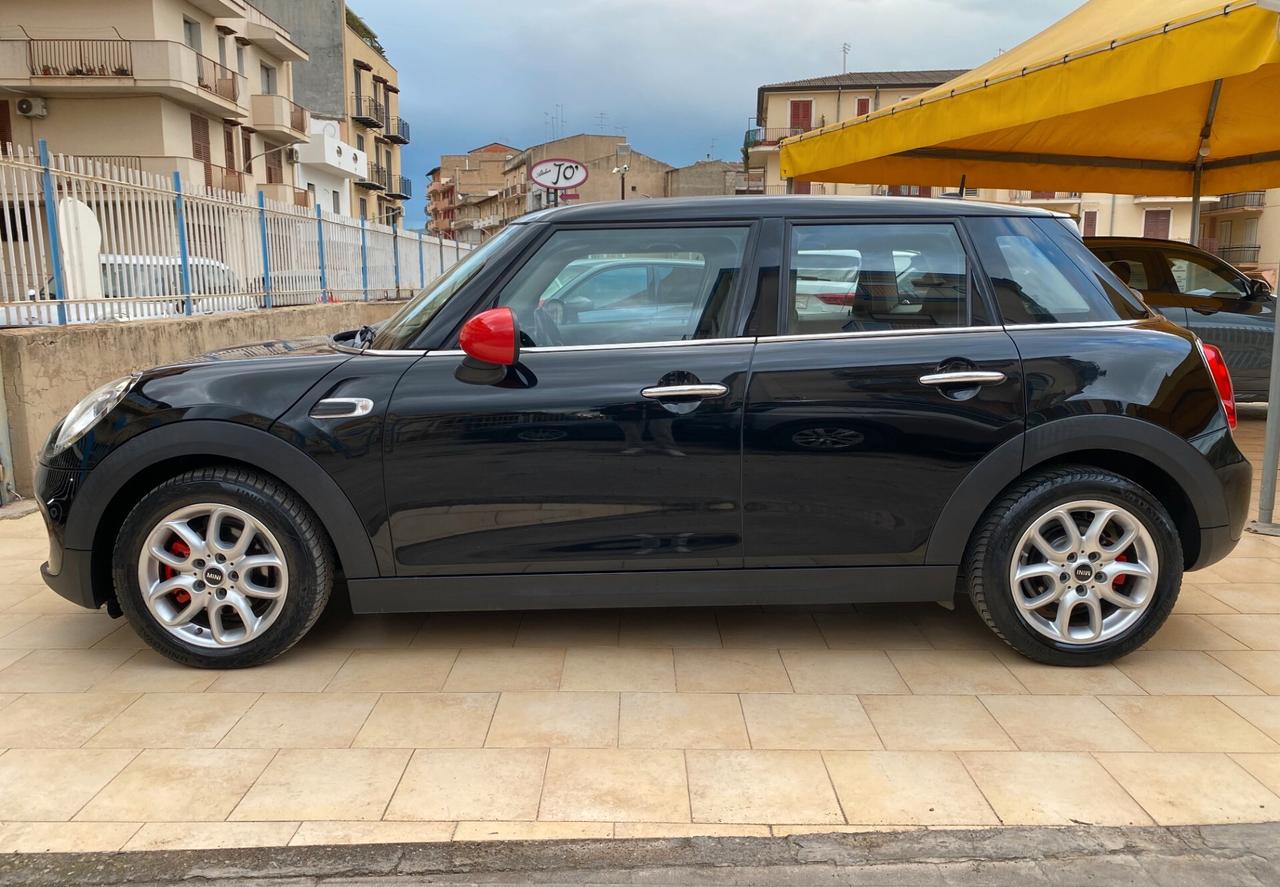 Mini Cooper D 1.5 116 CV - 5 PORTE