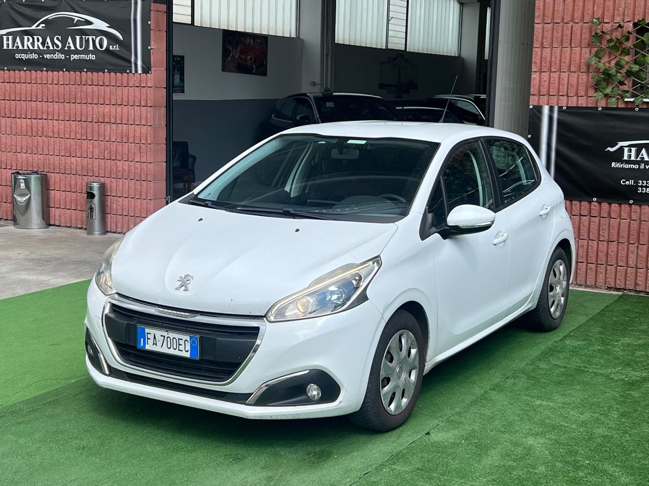 Peugeot 208 1.4 HDi 68 CV 5 porte Allure