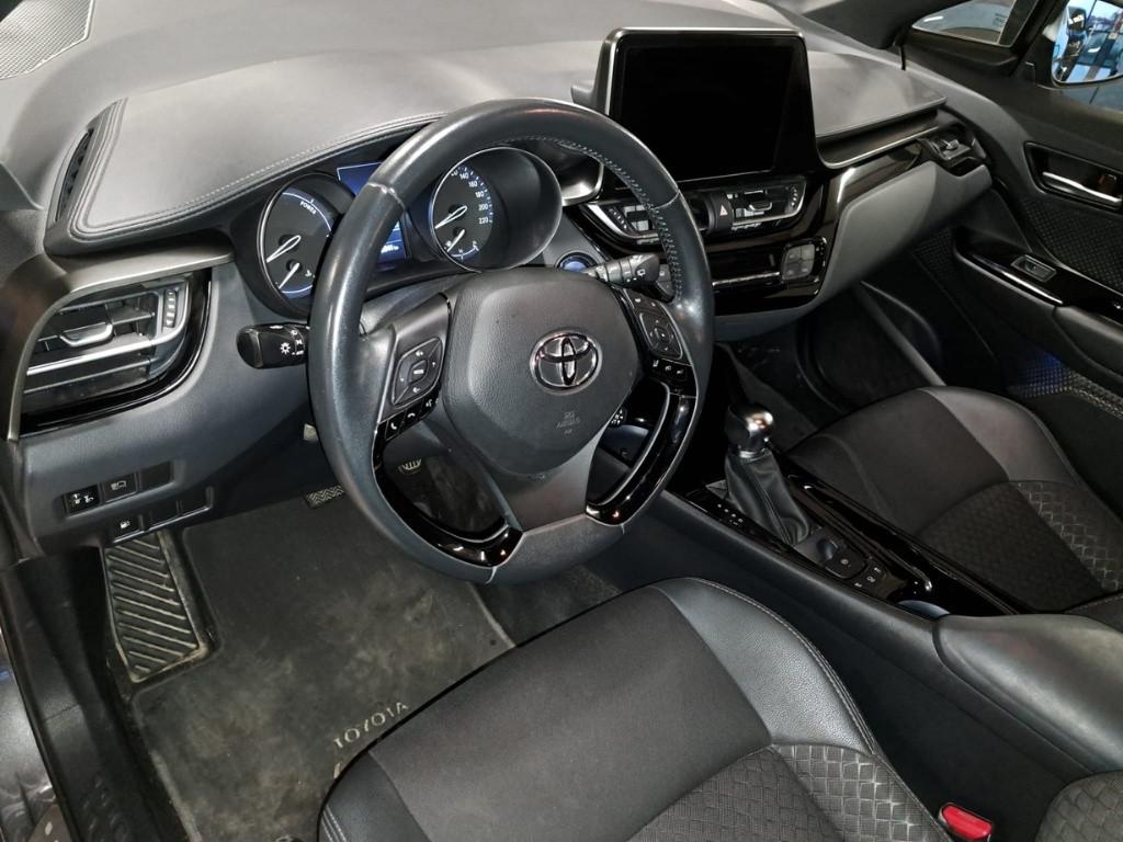 TOYOTA C-HR (2016-2023) - C-HR 2.0 Hybrid E-CVT Trend