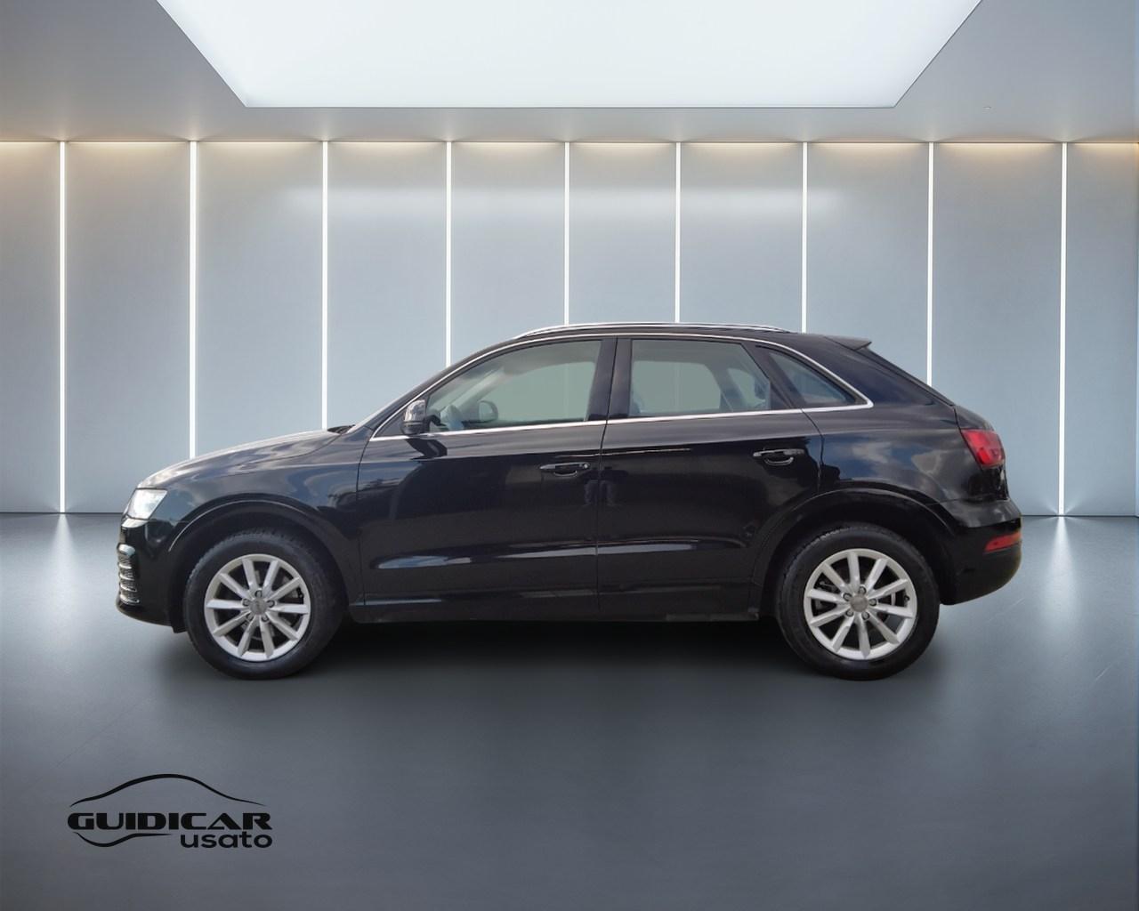 AUDI Q3 I 2015 - Q3 2.0 tdi Business 120cv