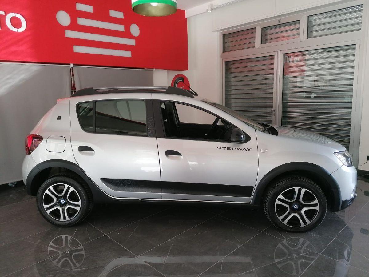 DACIA - Sandero - Stepway1.0TCe100 ECO-G 15th Anniv ( N1 )