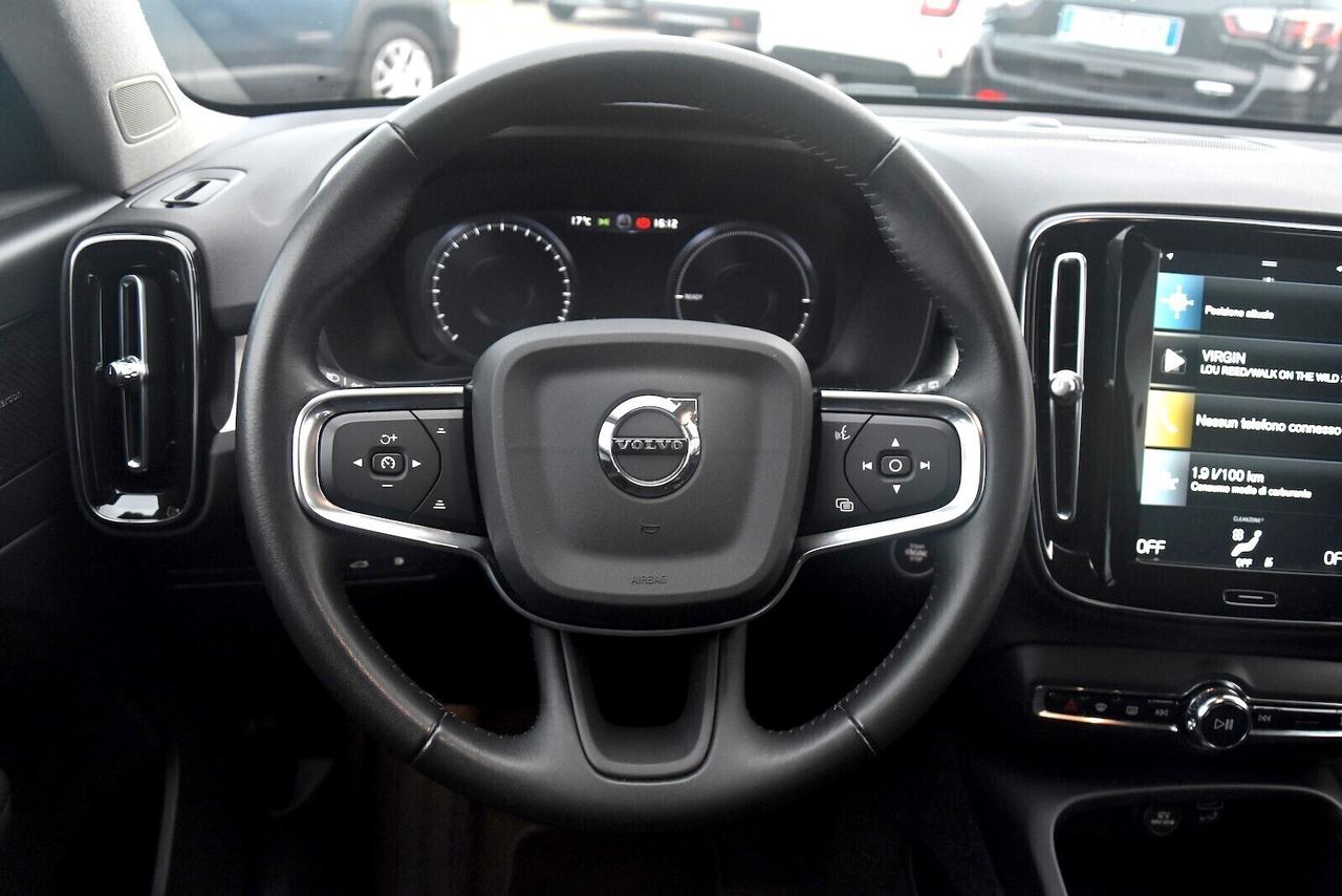 Volvo XC40 T4 Recharge Plug-in Inscription Expression