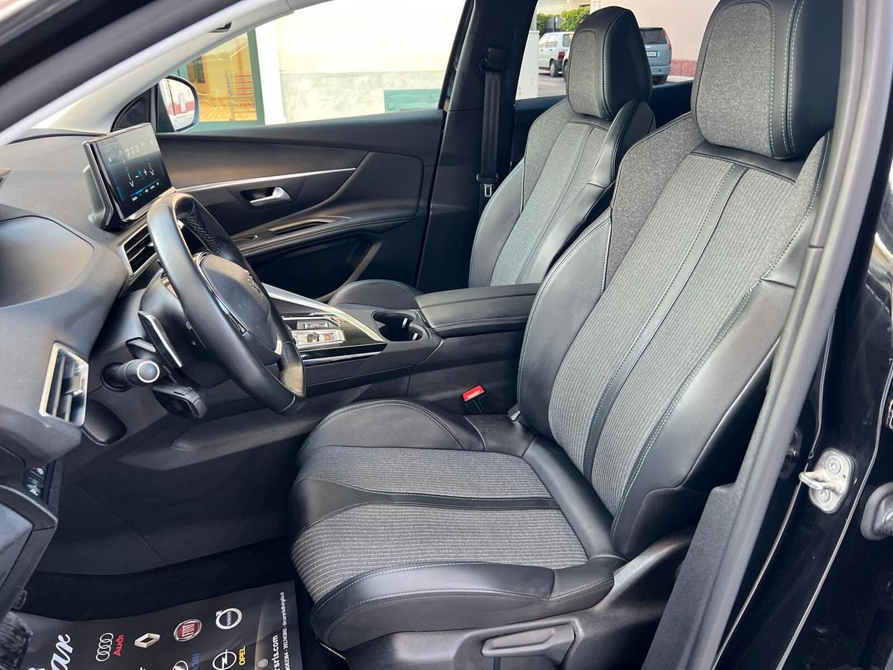 PEUGEOT 3008 ALLURE 1.5 130CV PELLE NAVI CAM ANNO 2022
