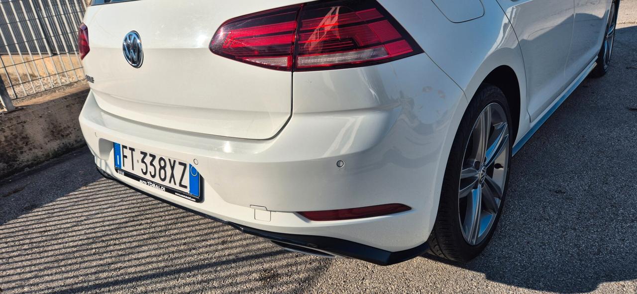Volkswagen Golf 1.6 TDI 115 CV DSG Sport R-LINE - NEOPATENTATI