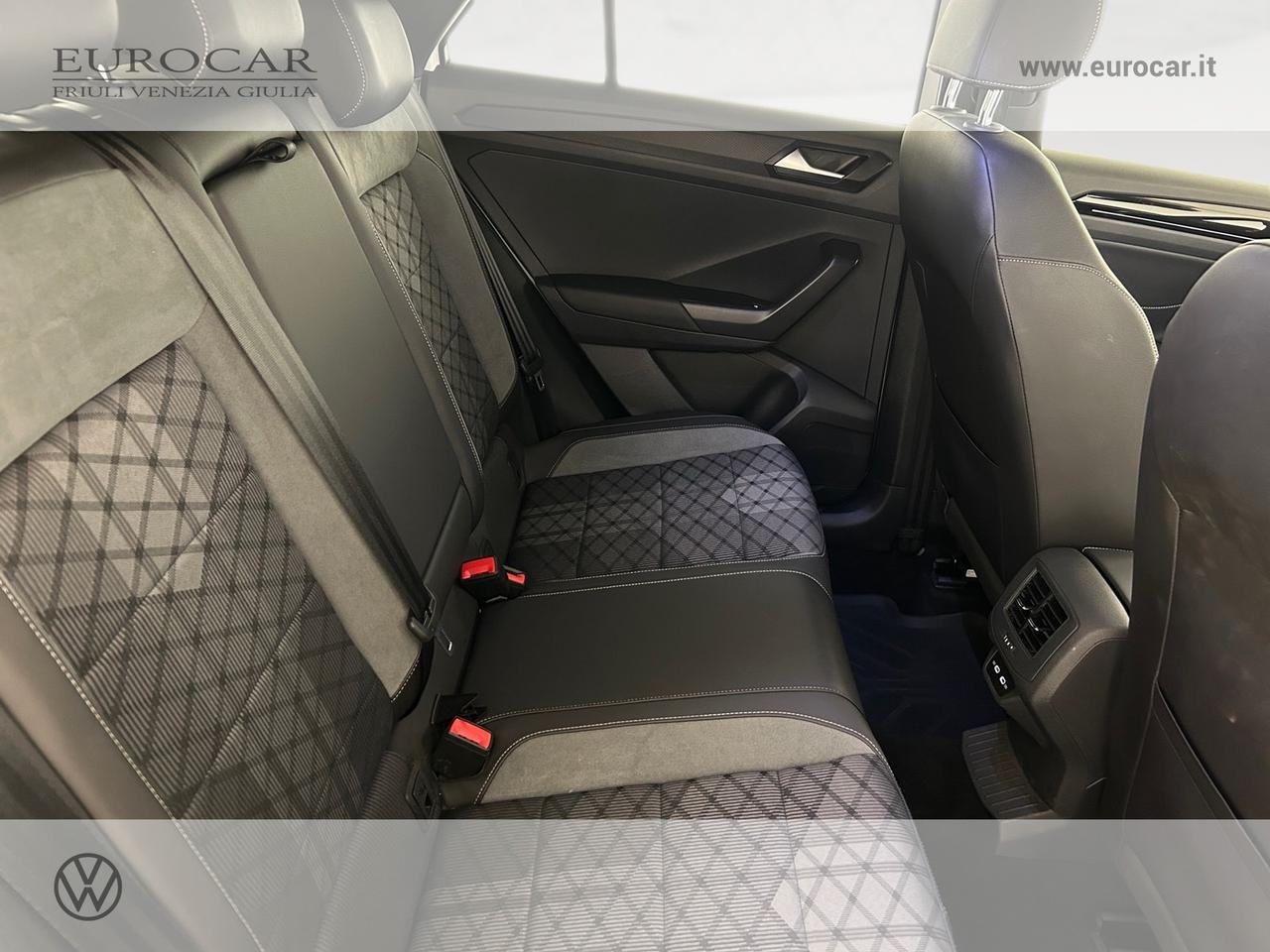 Volkswagen T-Roc 1.5 tsi r-line dsg