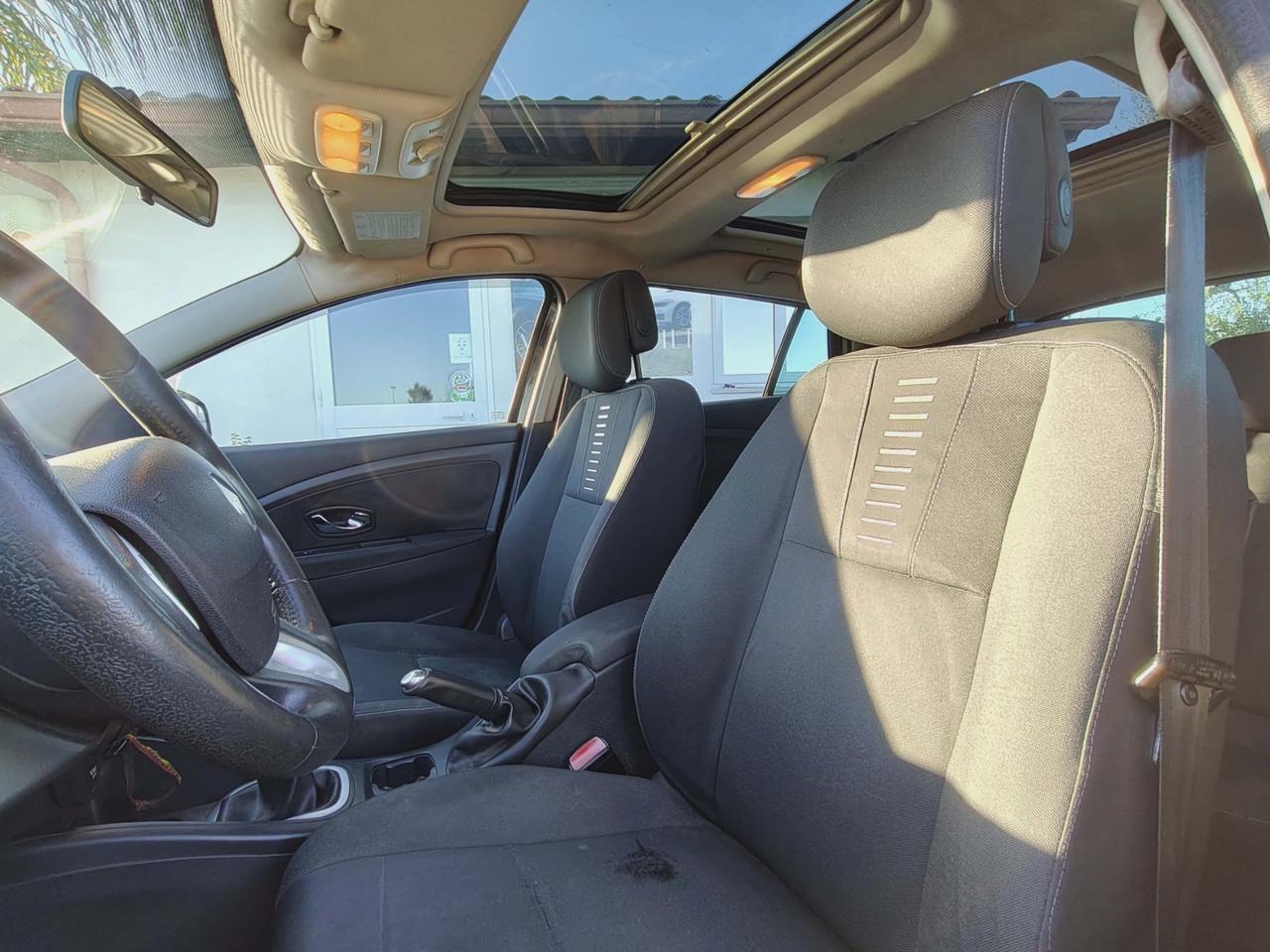 Renault Mégane 1.5 dCi 110CV Attractive Autocarro - 2011