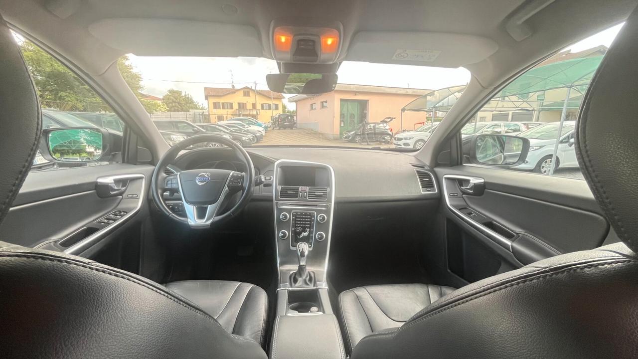 Volvo XC 60 XC60 D4 AWD Geartronic Momentum N1