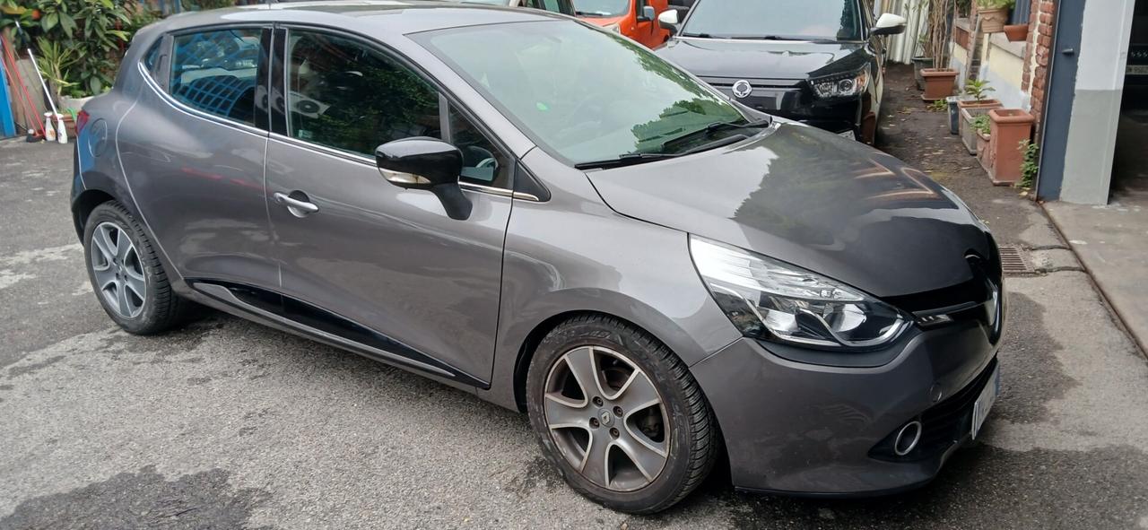 Renault Clio 1.2 75CV 5 porte Costume National