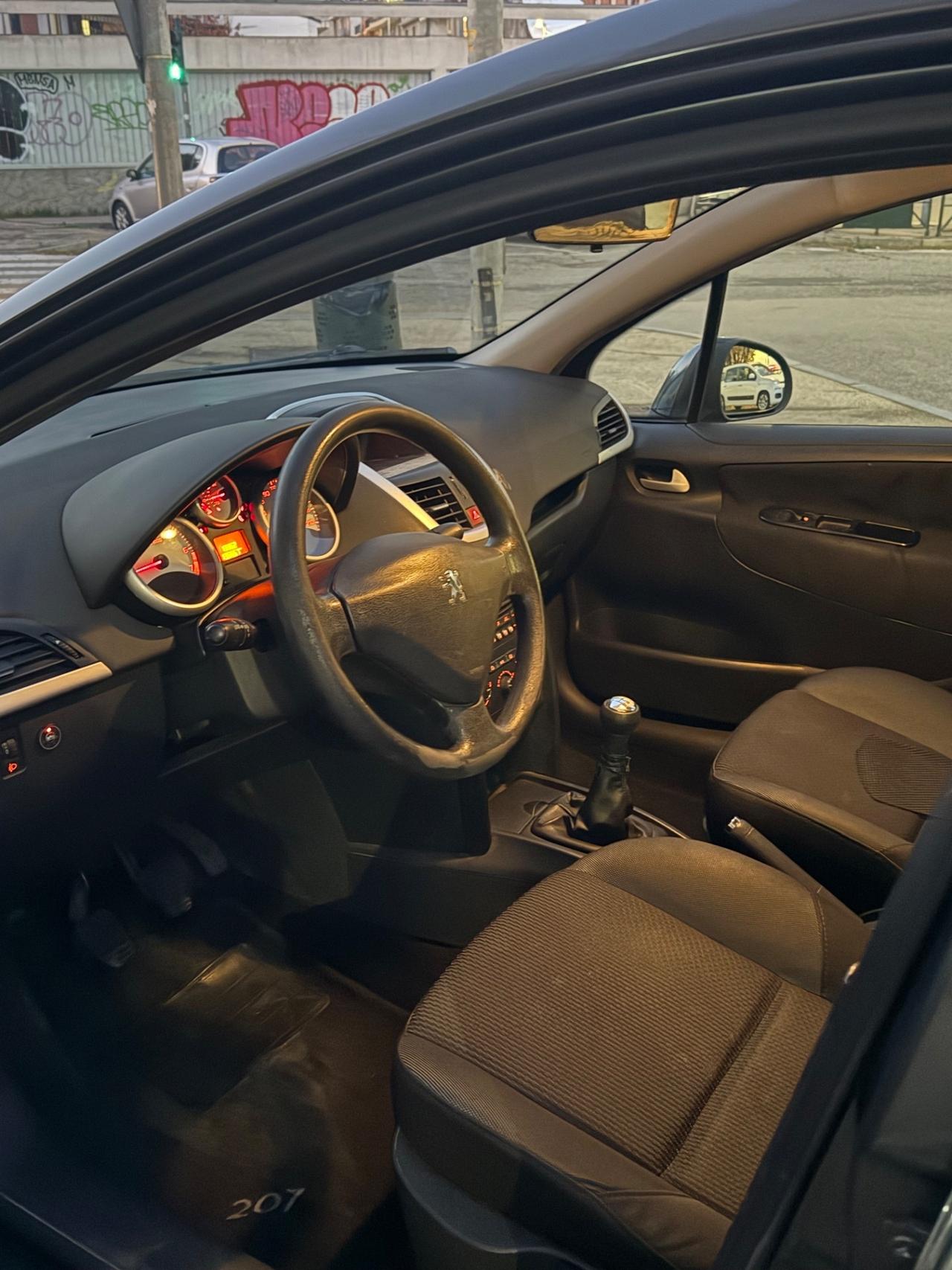 Peugeot 207 1.4 8V 75CV SW X Line ECO GPL