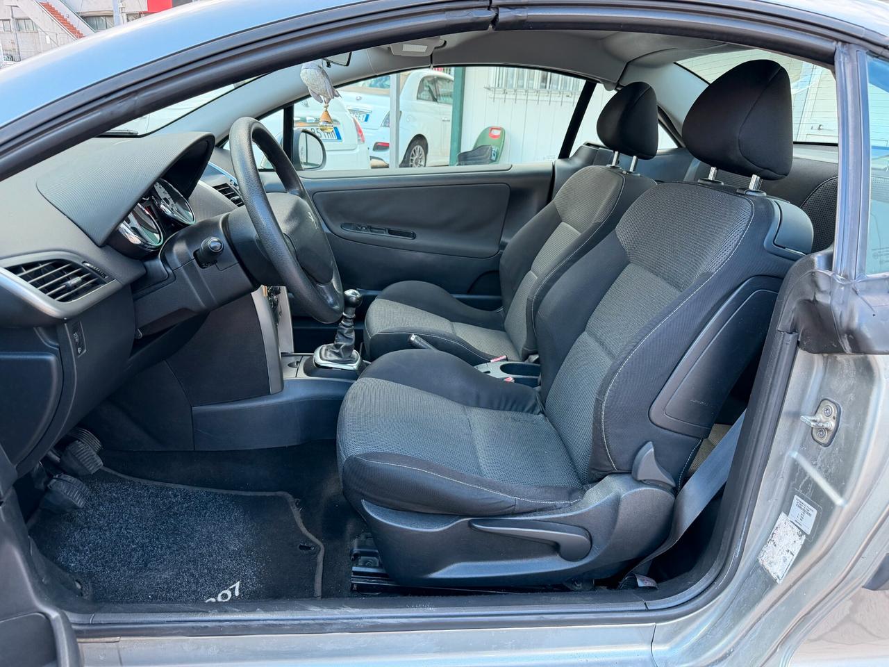 Peugeot 207 1.6 8V HDi 112CV CC Allure