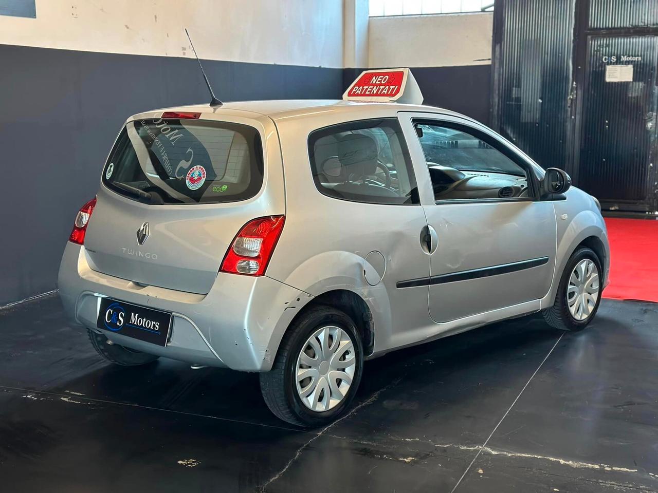 Renault Twingo 1.2 16V NEOPATENTATI