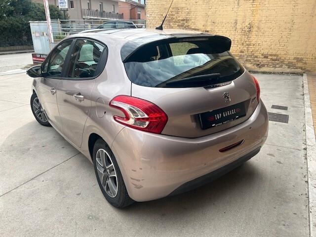 Peugeot 208 1.4 e-HDi 68 CV S&S robotizzato 5 porte Active