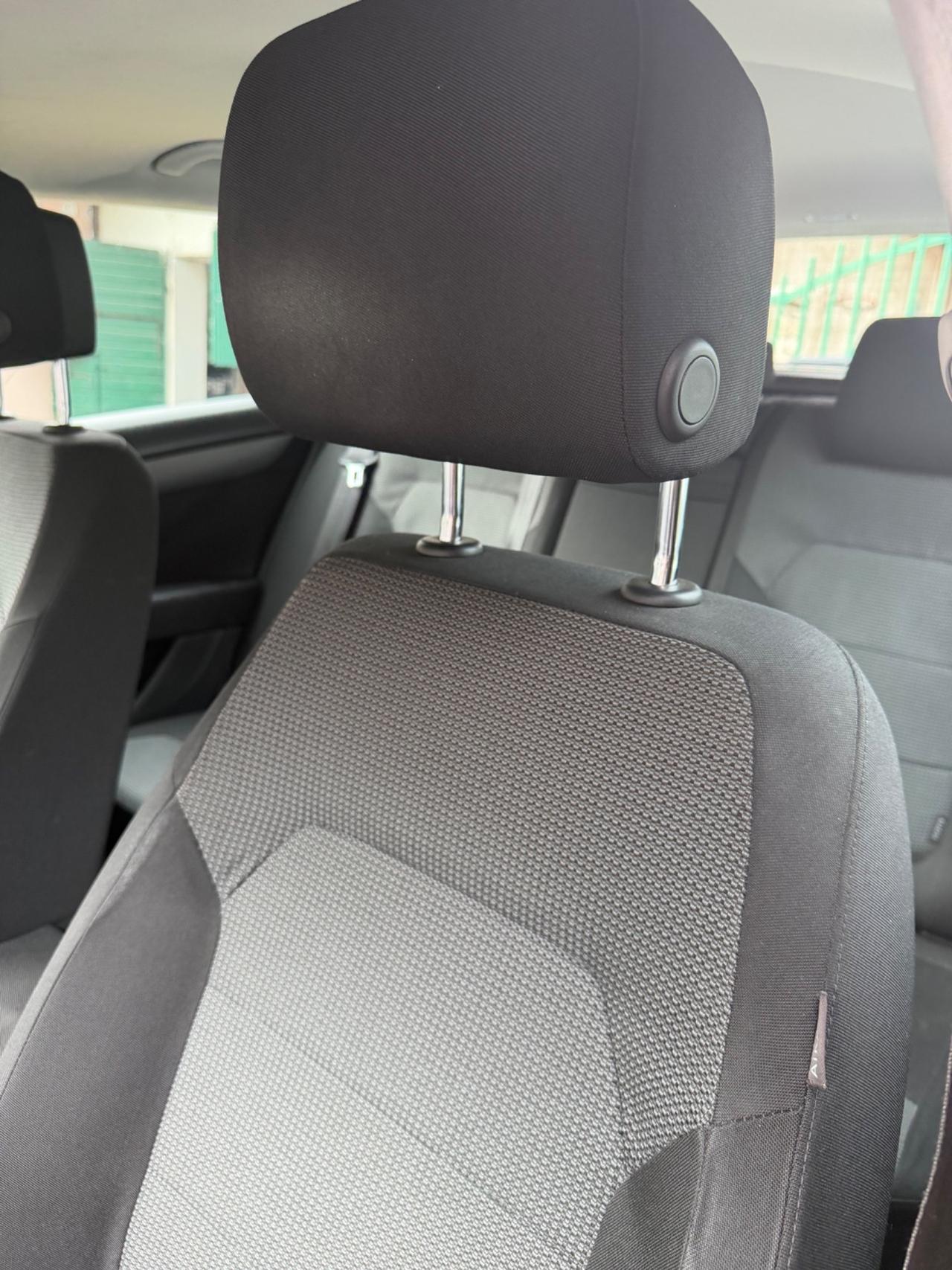 Volkswagen PASSAT VARIANT 1.6 TDI KMCERT GARANZ UNICOPR