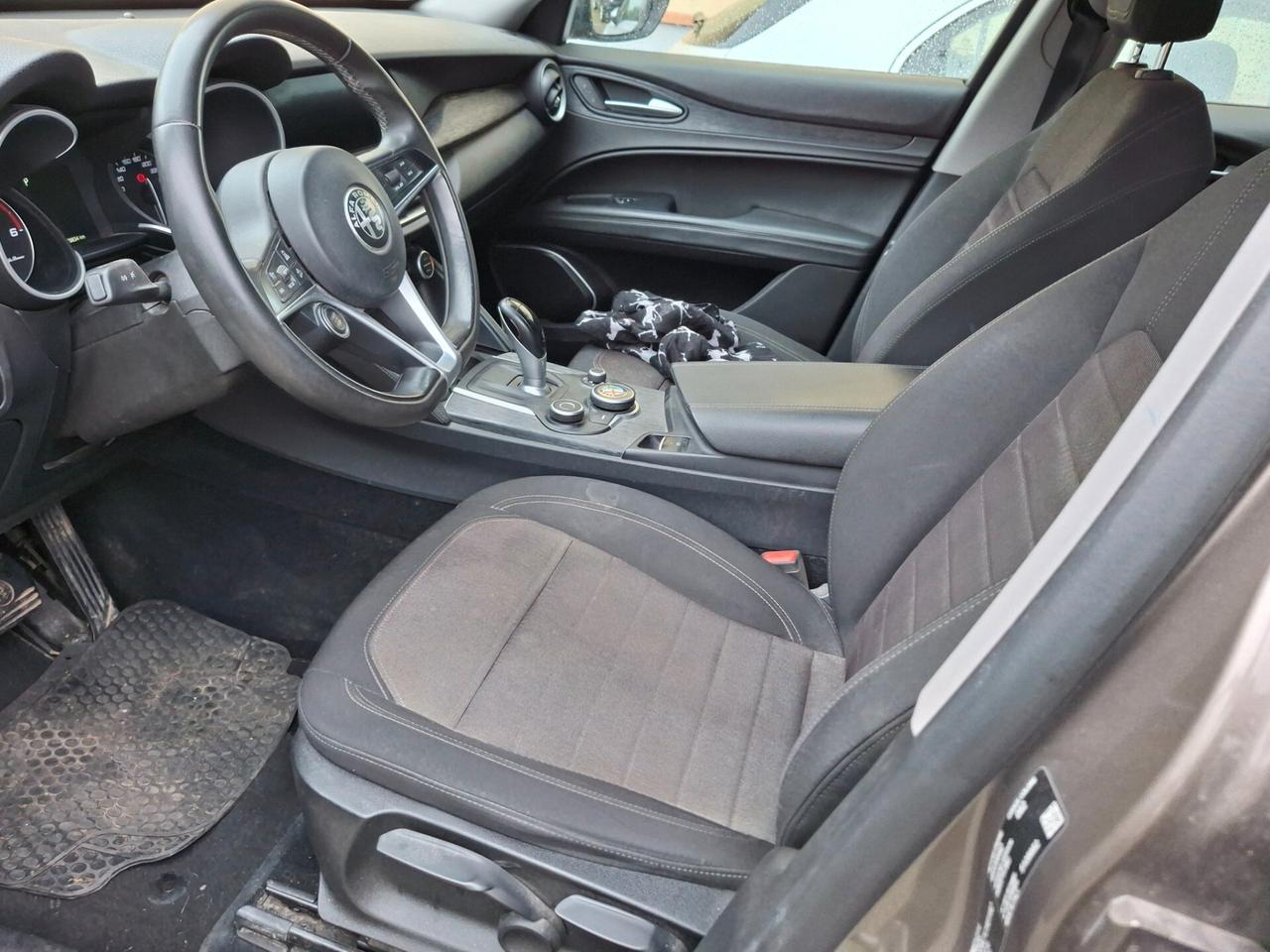 Alfa Stelvio 2.2 Turbodiesel 160 CV AT8 RWD