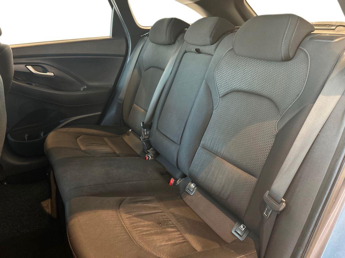 HYUNDAI i30 - i30 1.6 CRDi VGT 16V 115CV 5p. Dynamic wagon