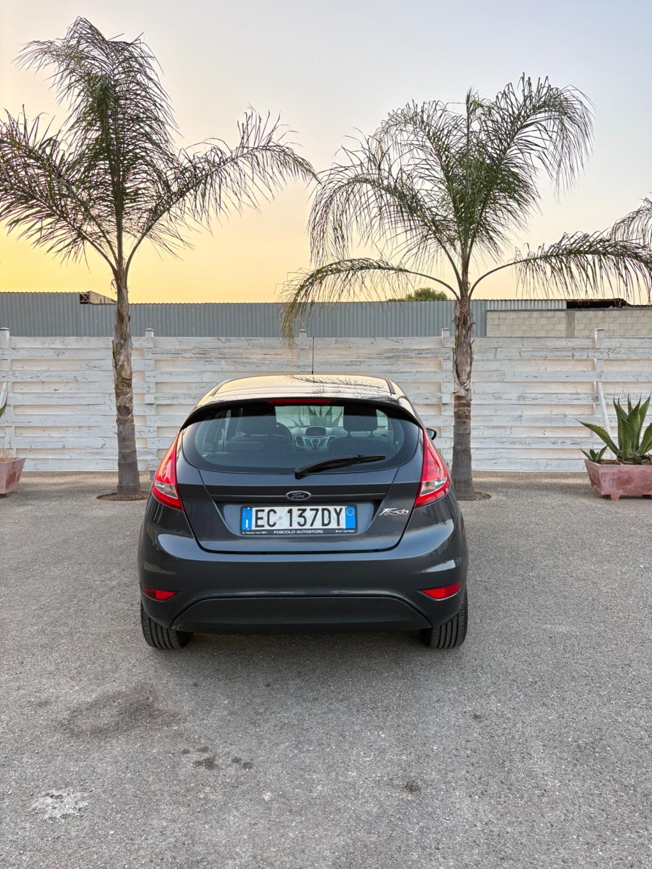 Ford Fiesta 1.2 5 porte con soli 76.000 kilometri