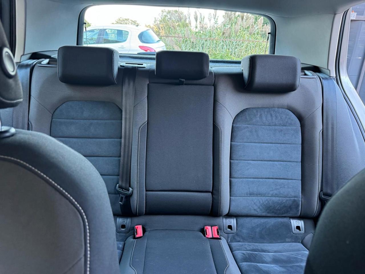 Volkswagen Golf Business 1.6 TDI 5p. Highline