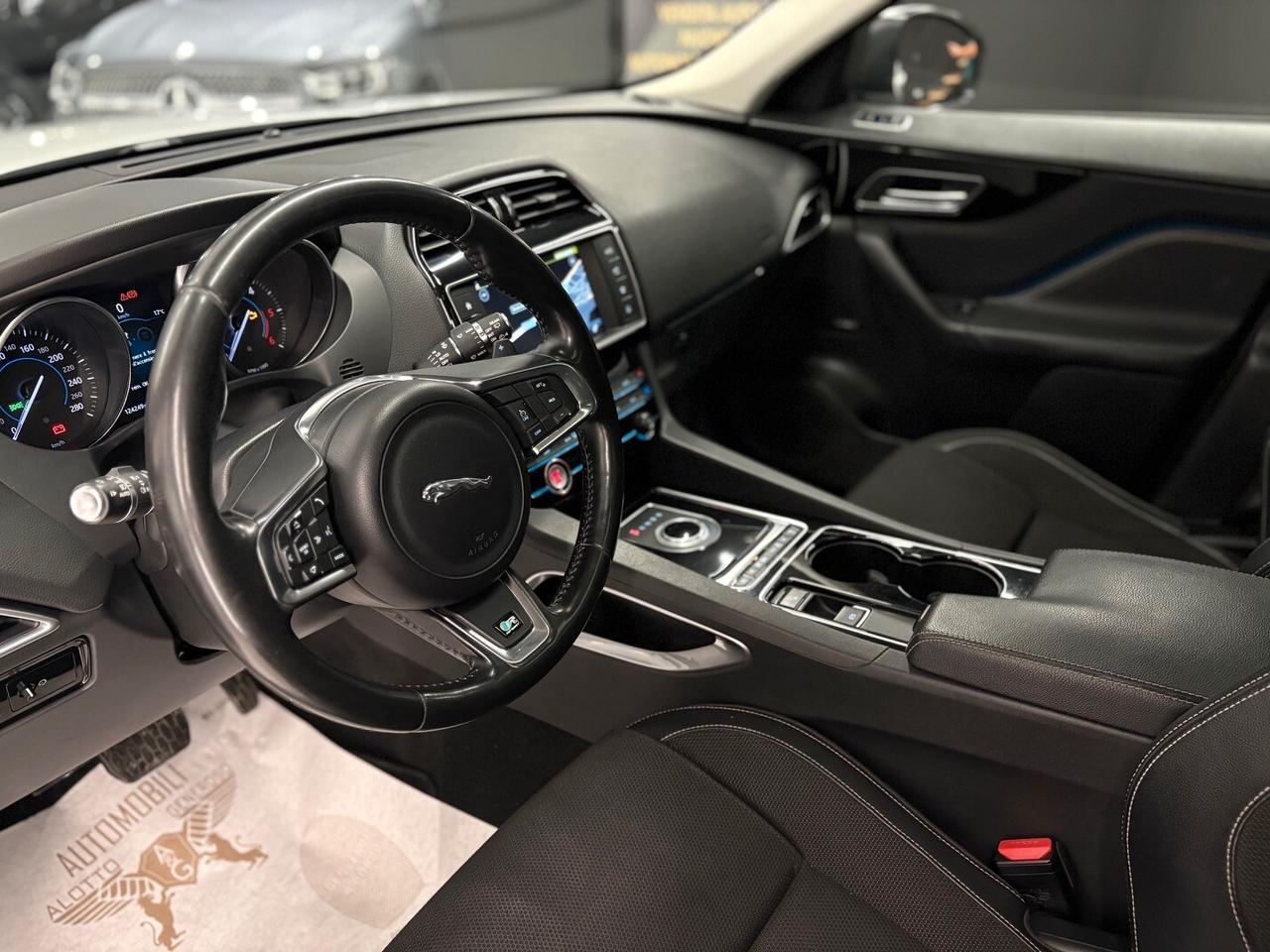 Jaguar F-Pace 3.0 D V6 300 CV AWD aut R-Sport