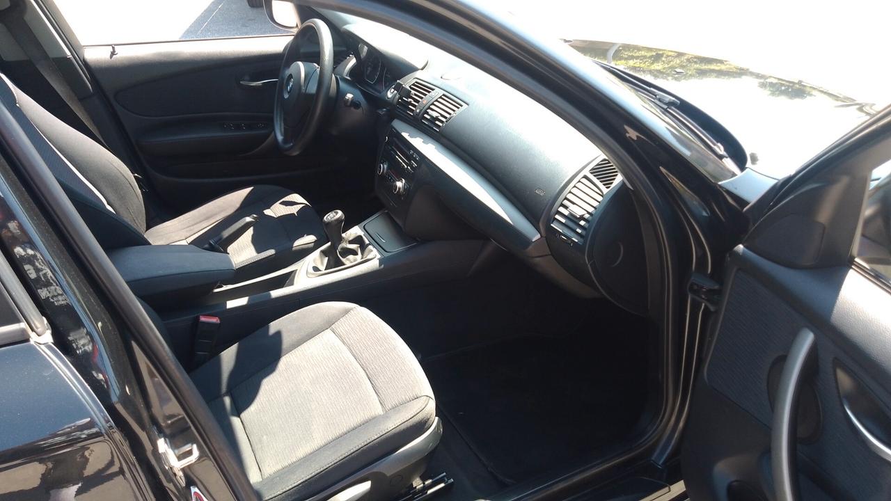 Bmw 118 D 5 P ATTIVA 2010 EURO 5 A DPF