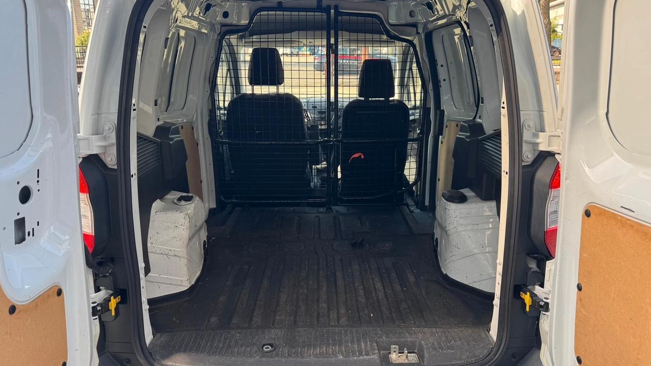 Ford Transit Courier 1.5 TDCi 75CV Van Entry