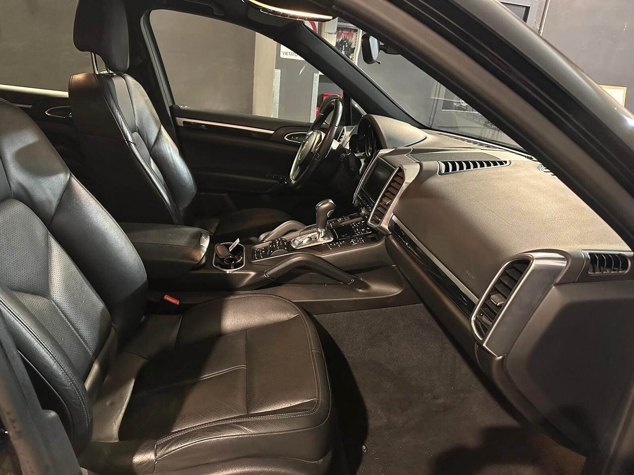 Porsche Cayenne 3.0 Diesel 250CV Platinum Edition