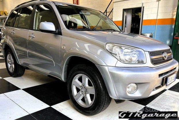 TOYOTA - RAV4 - 2.0 16V 5 porte Sol