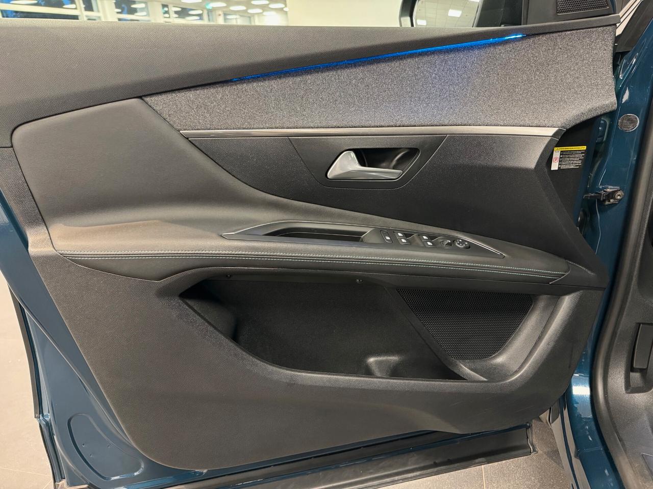 Peugeot 3008 PureTech Turbo 130 S&S EAT8 Allure Pack 80.000 KM