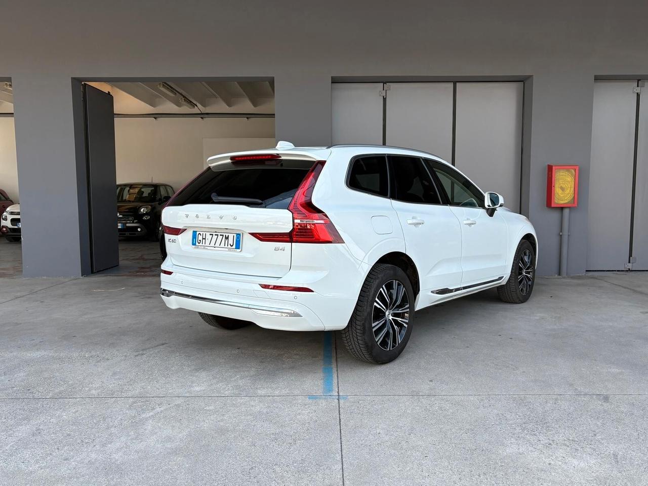 Volvo XC 60 B4 (d) automatico Plus Bright